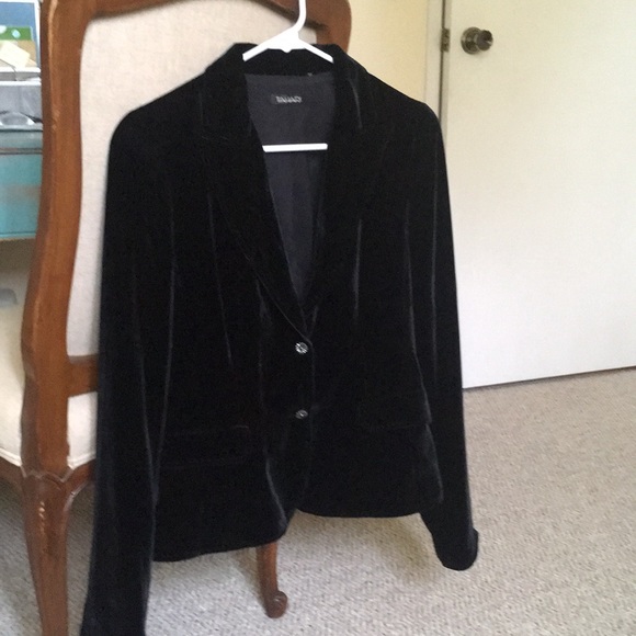 Tahari Jackets & Blazers - BLACK VELVET BLAZER